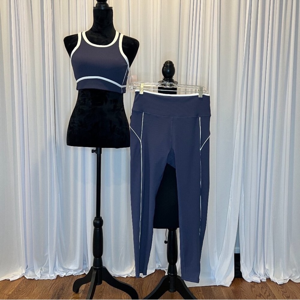 Women's Navy Blue Activewear Set
Brand wilo